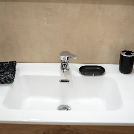Principe Amedeo 93 Bed & Breakfast *