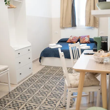 Principe Amedeo 93 Bed & Breakfast Bari